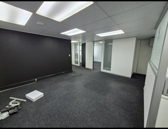 143M² OFFICE TO LET IN MORNINGSIDE